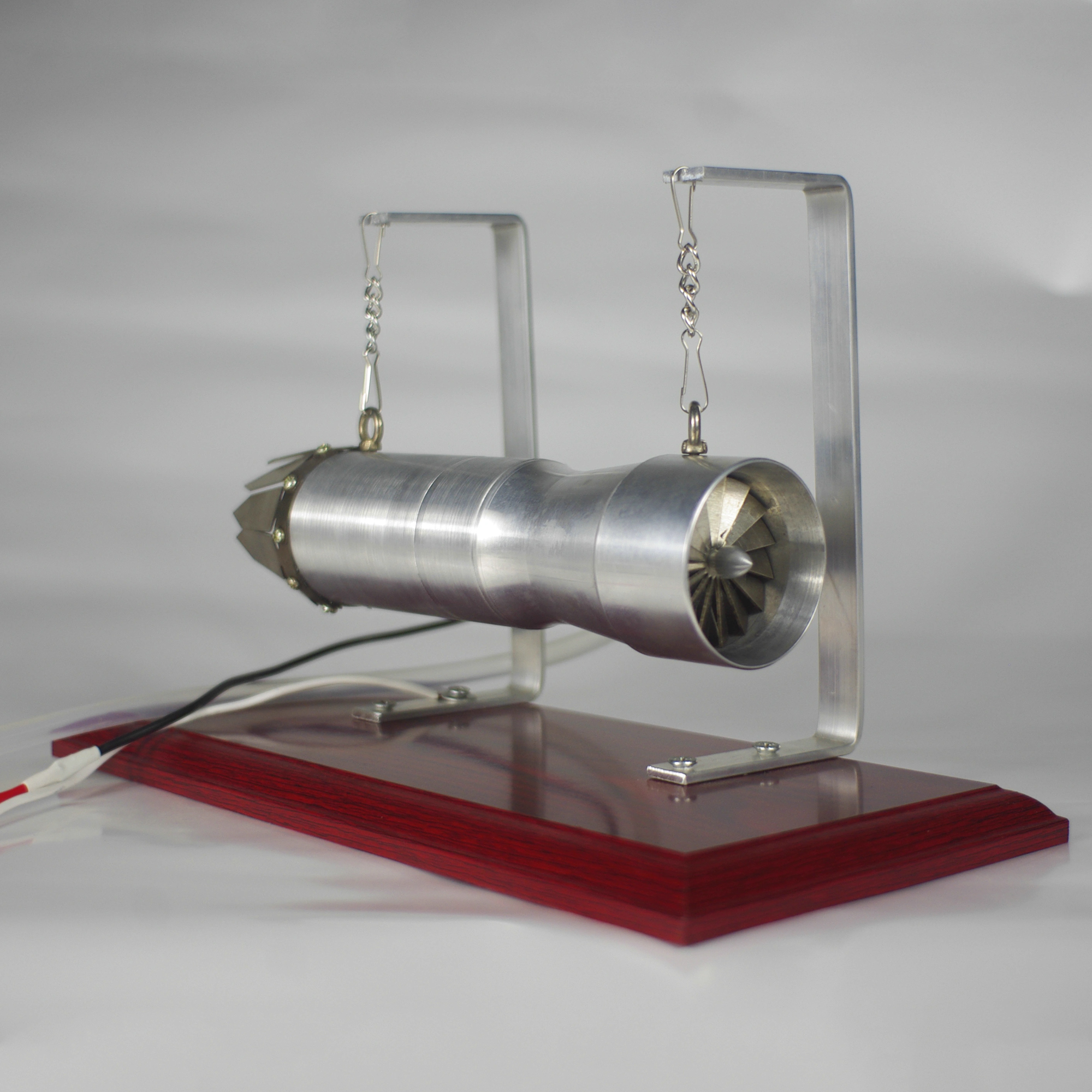 Aircraft Engine Turbojet Engin - Science Experiment recension och pris